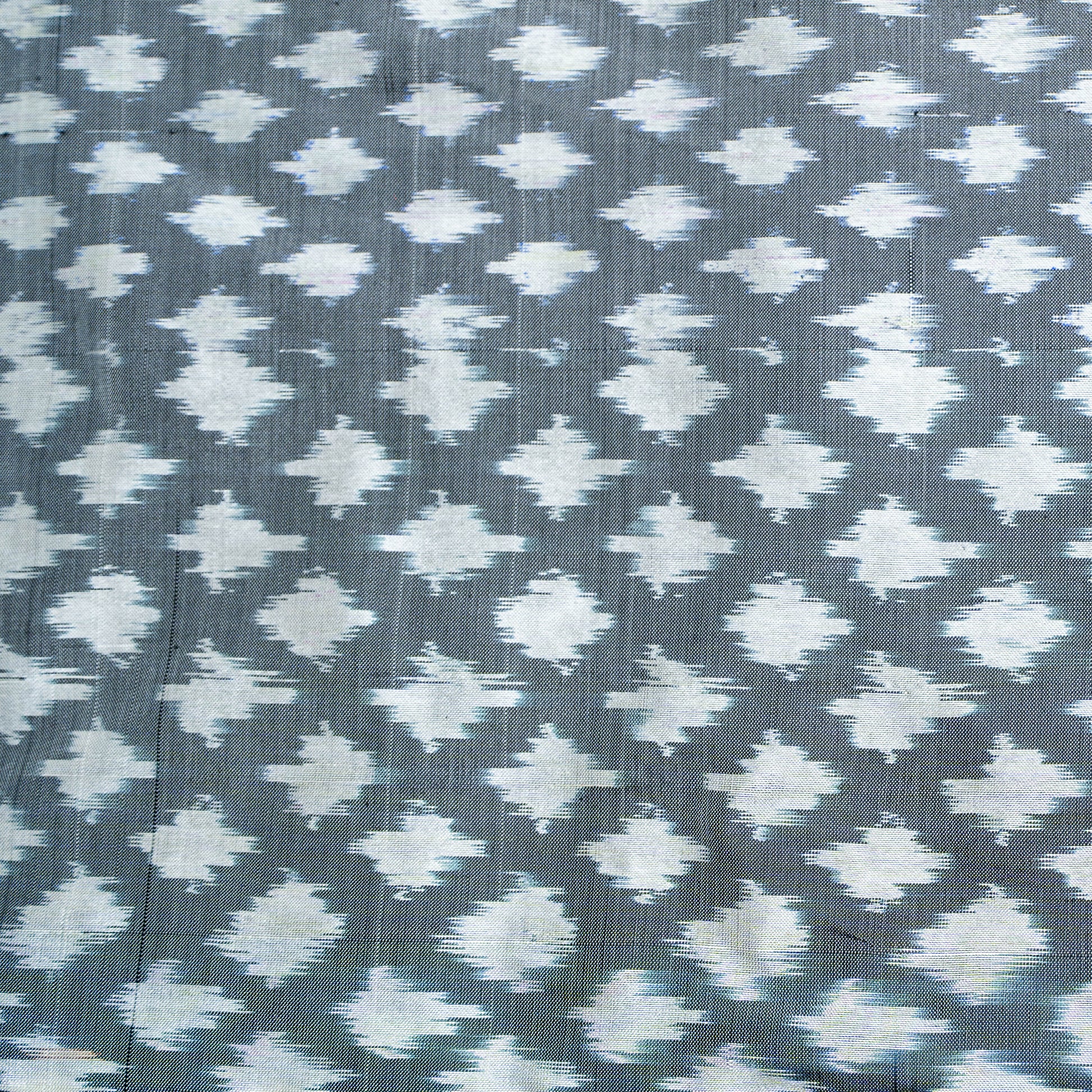 Ikatan Black & White with Red Mulberry Silk Pochampally Ikat Saree Ikatan
