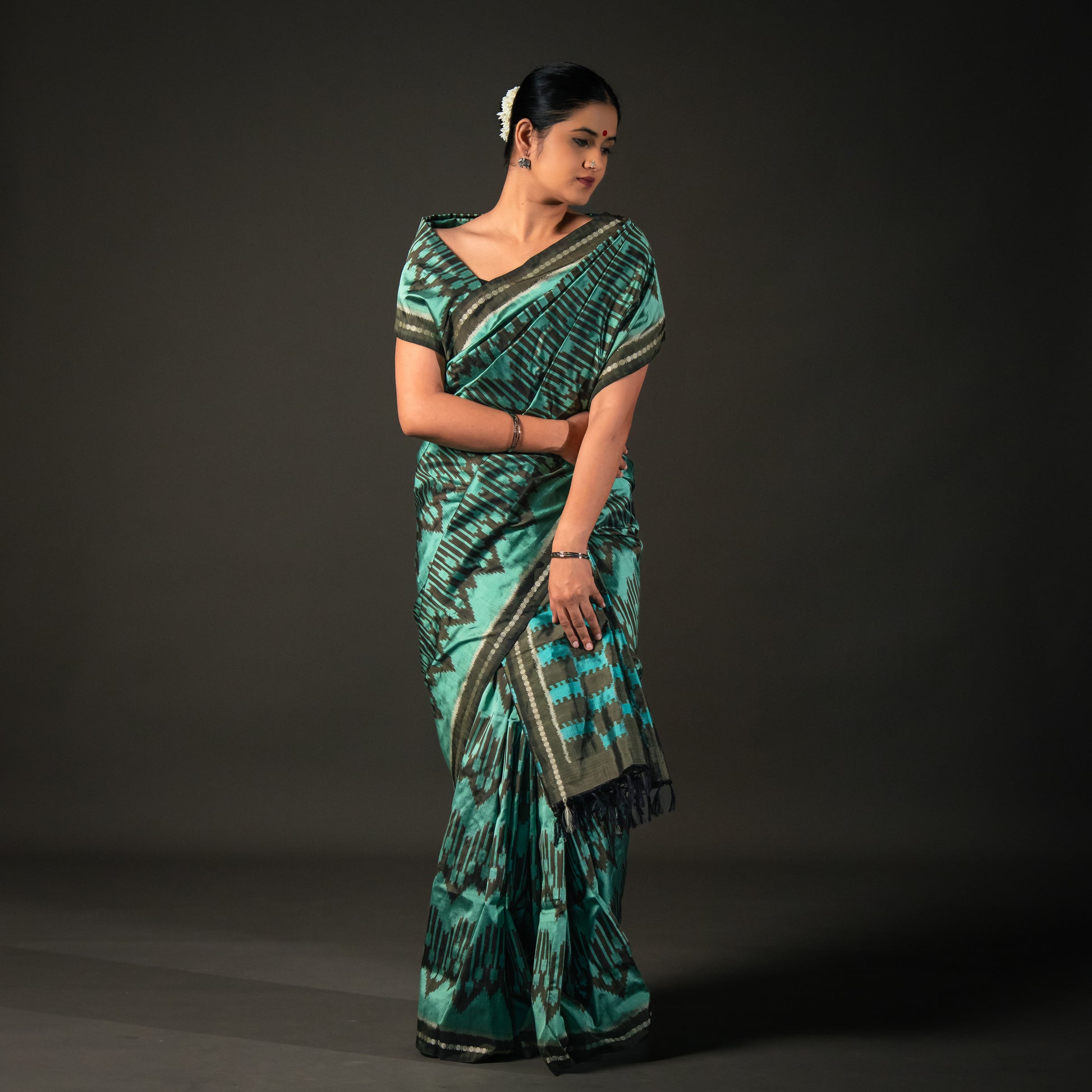 Ikatan Sea Green & Grey Mulberry Silk Pochampally Ikat Saree Ikatan