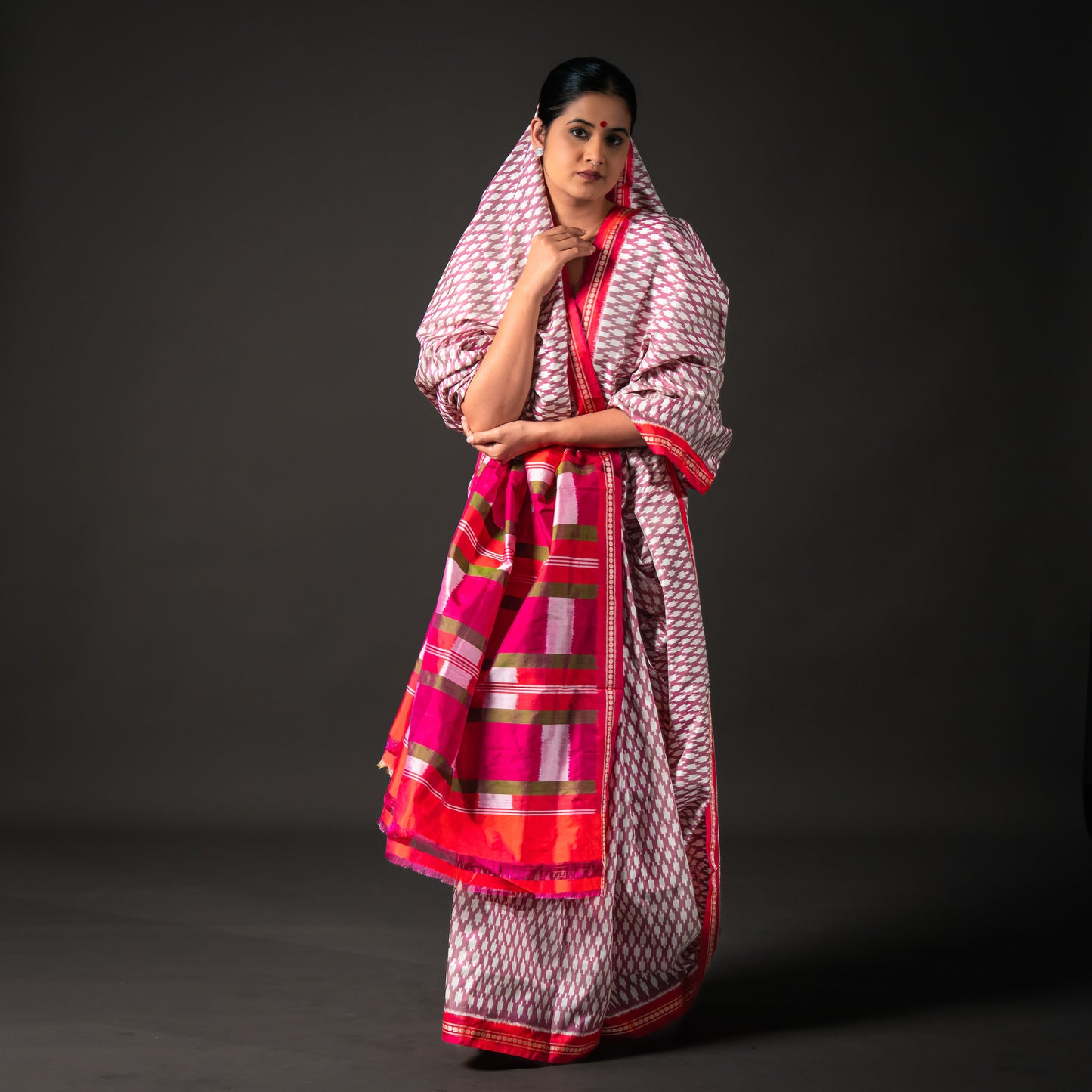 Ikatan Mauve & Pink Mulberry Silk Pochampally Ikat Saree Ikatan