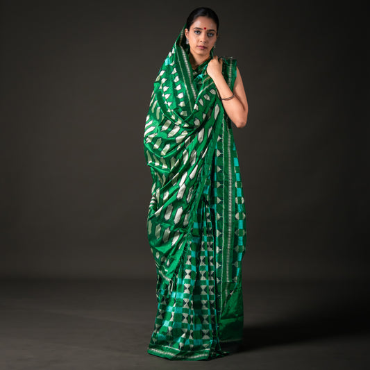 Ikatan Green Mulberry Silk Pochampally Ikat Saree Ikatan
