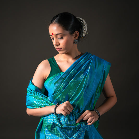 Ikatan Blue & Green Mulberry Silk Pochampally Ikat Saree Ikatan