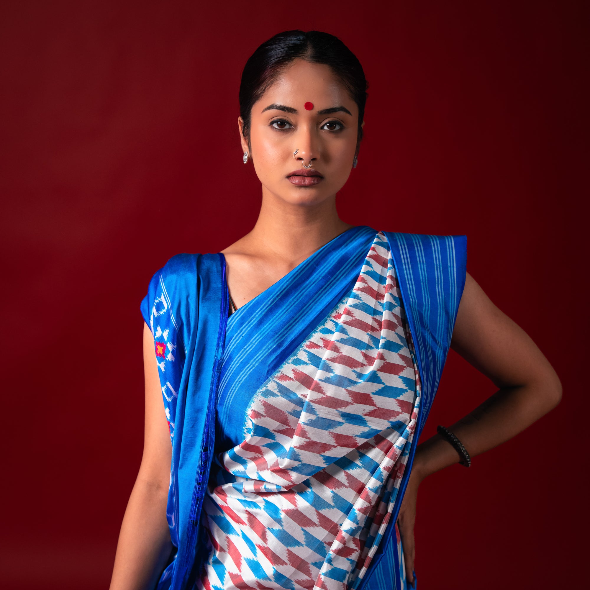 Ikatan Blue & White Mulberry Silk Ikat Saree Ikatan