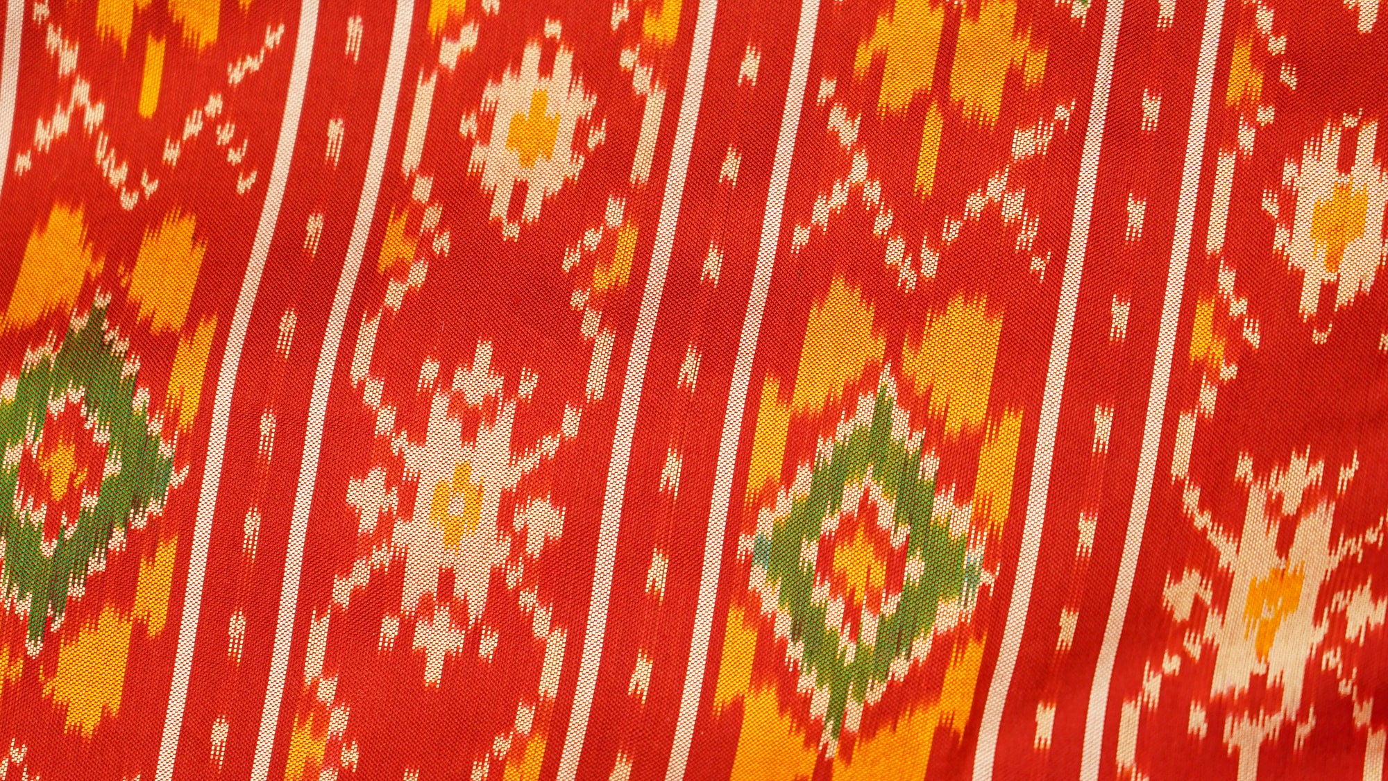 Pearl White &amp; Red Mulberry Silk Pochampally Ikat Saree