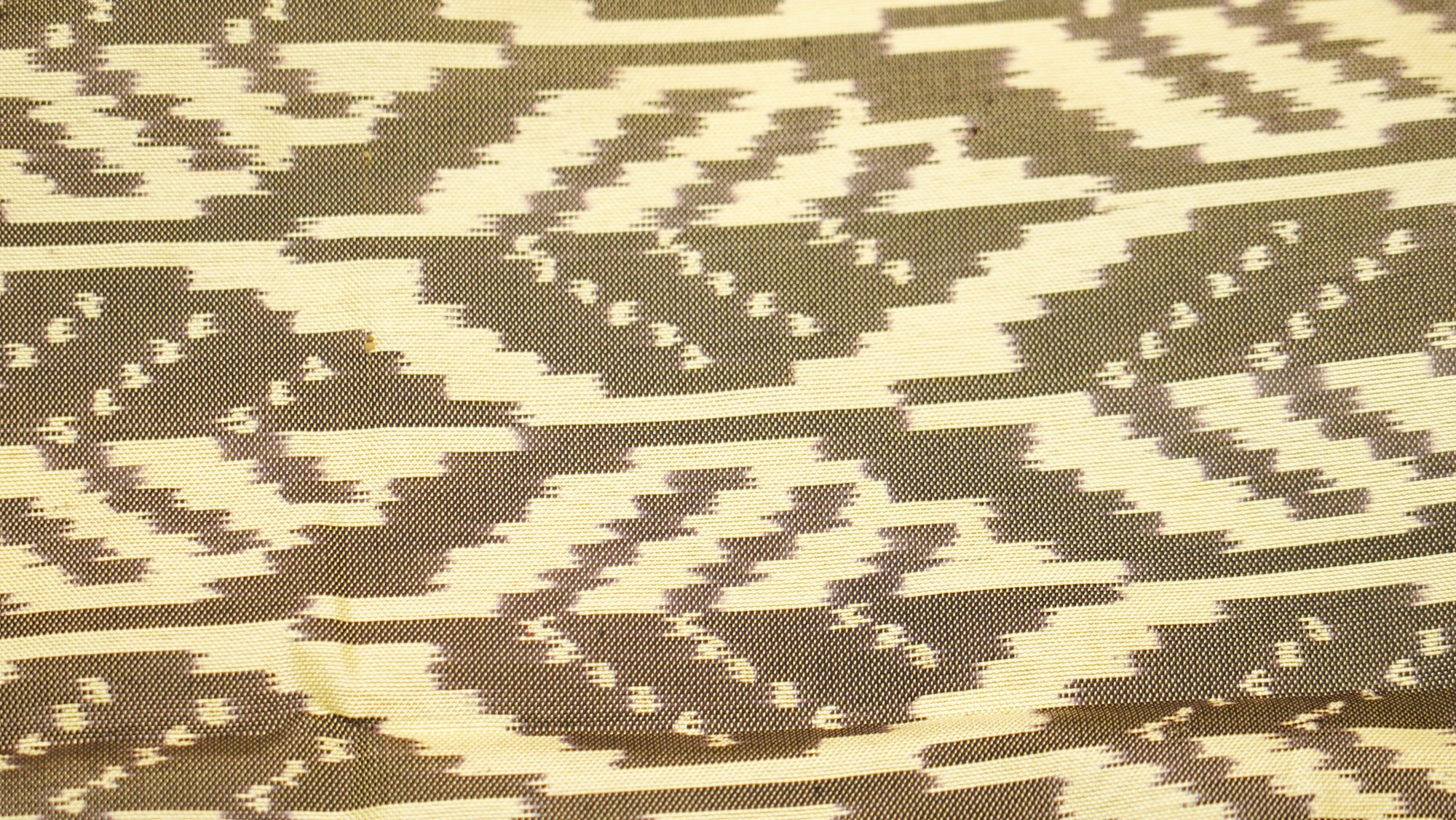 Pearl White &amp; Red Mulberry Silk Pochampally Ikat Saree