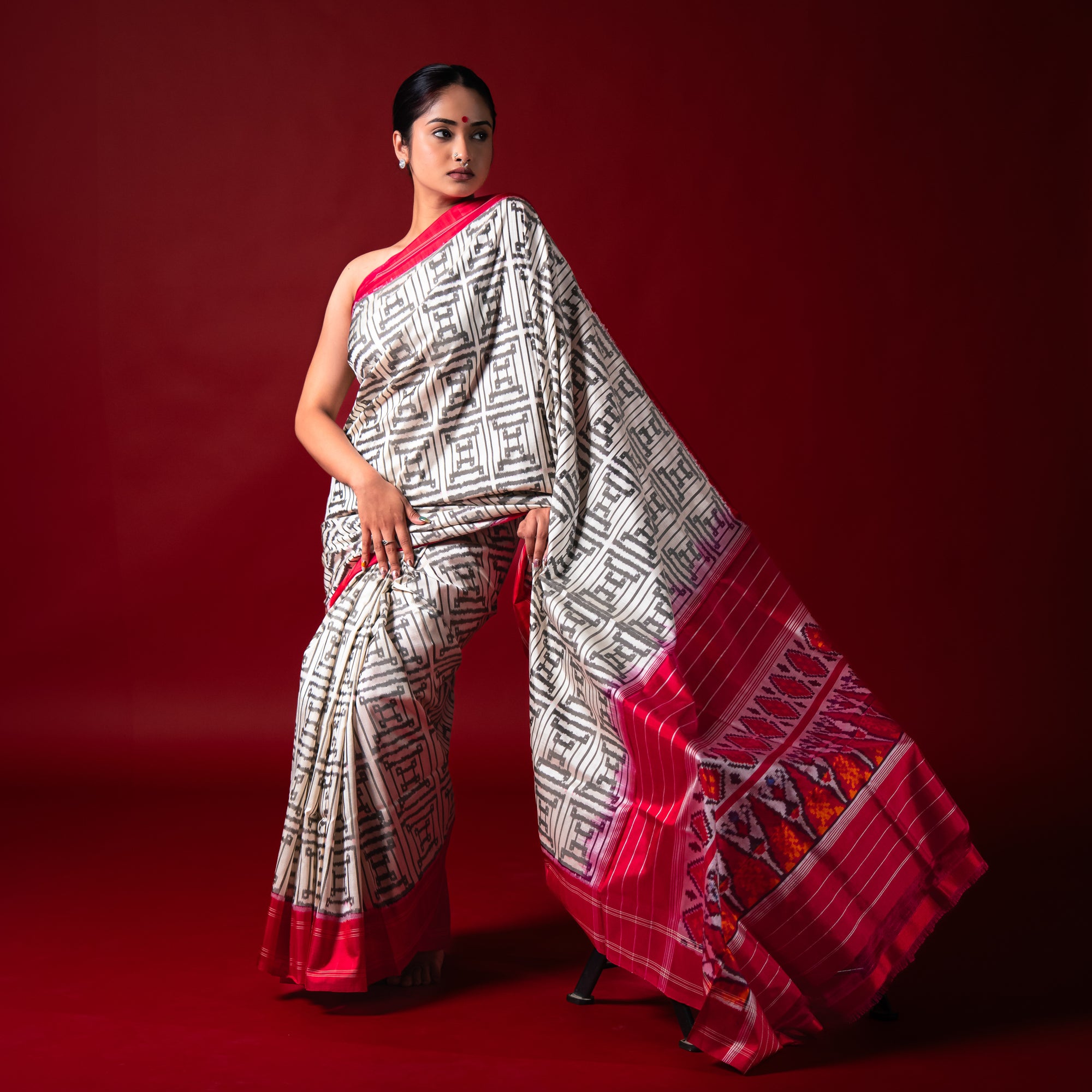 Ikatan White & Red Mulberry Silk Saree Ikatan