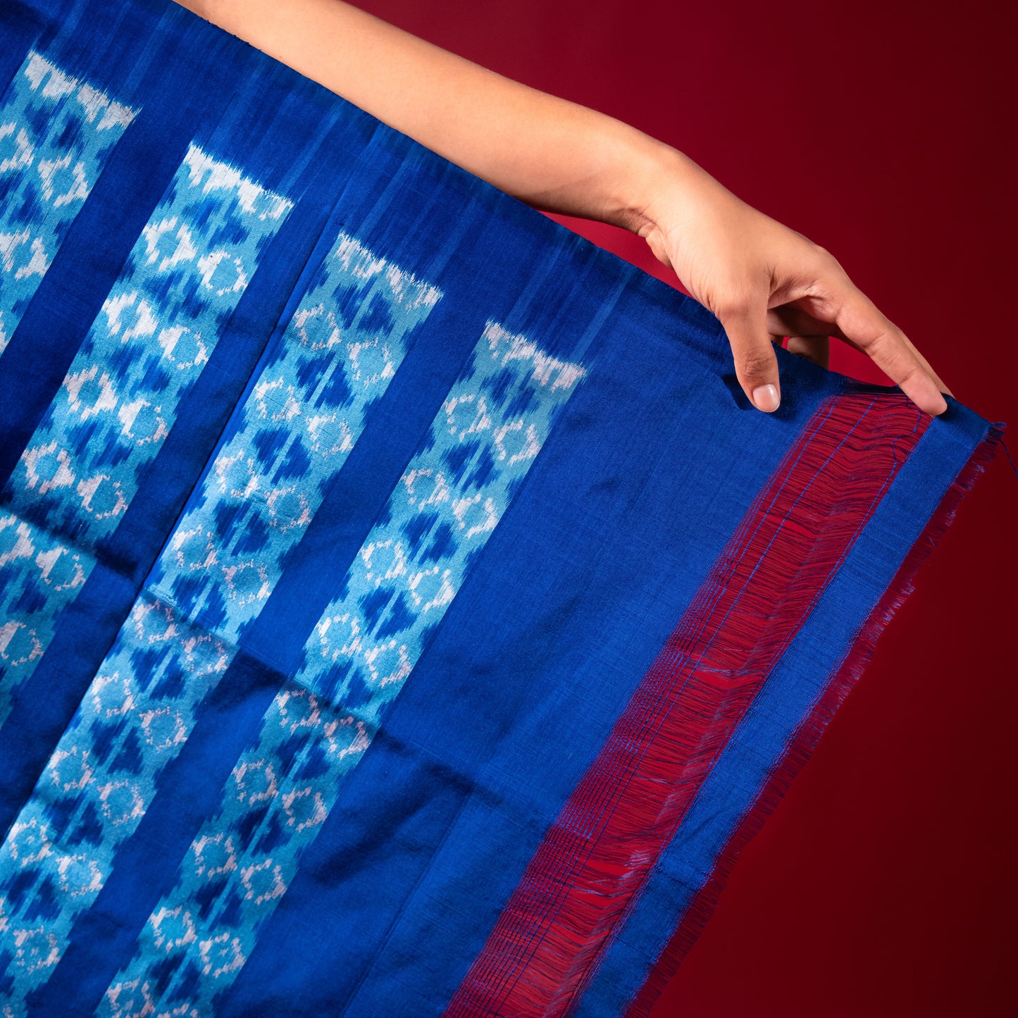 Ikatan Dual Blue Shade Mulberry Silk Pochampally Ikat Saree Ikatan