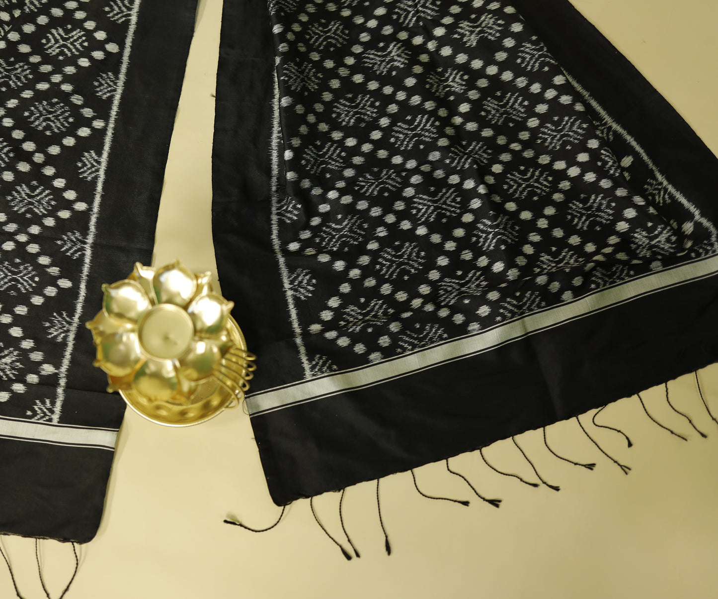 Black Mulberry Silk Odisha Ikat Stole