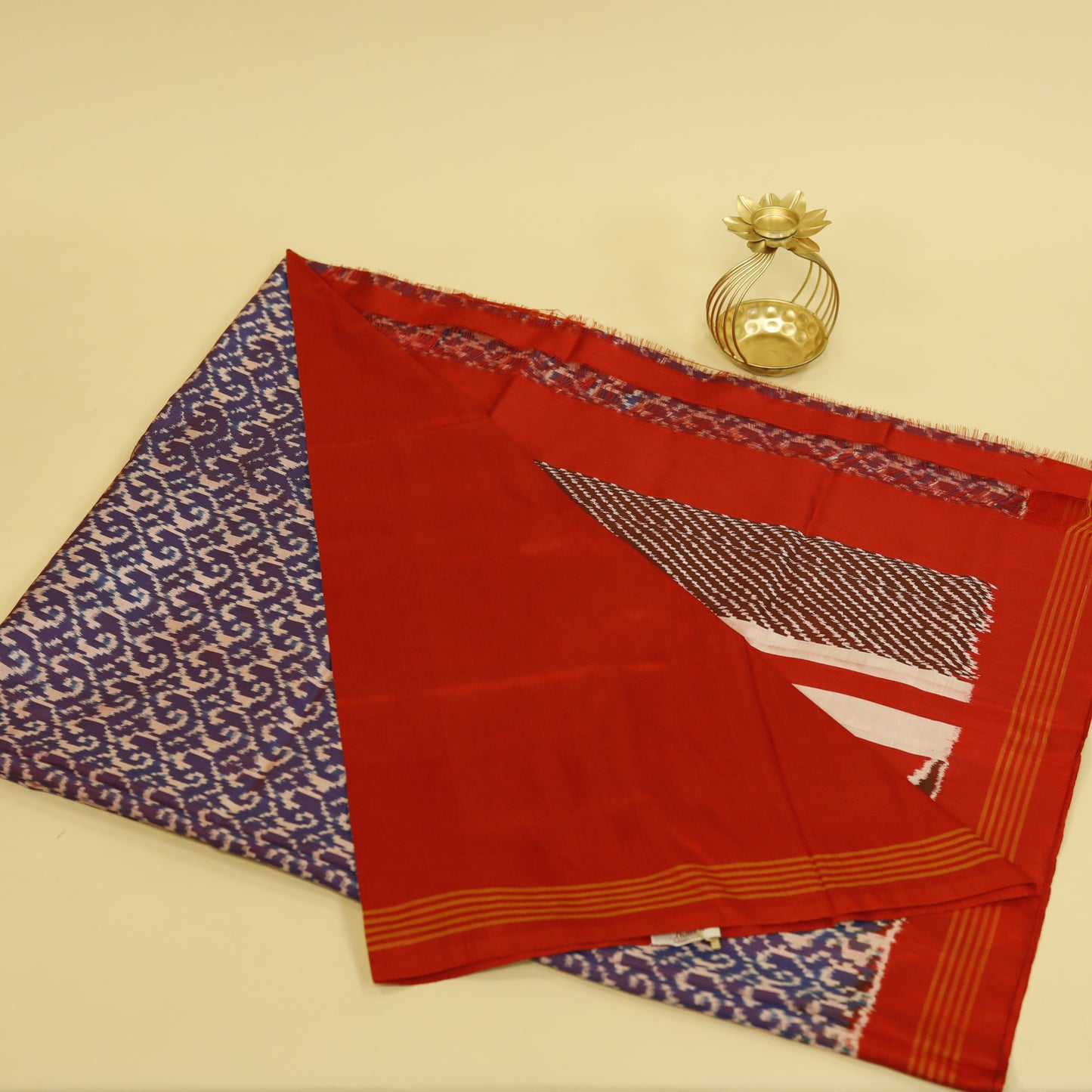Blue & Red Dual Tone Mulberry Silk Pochampally Ikat Saree