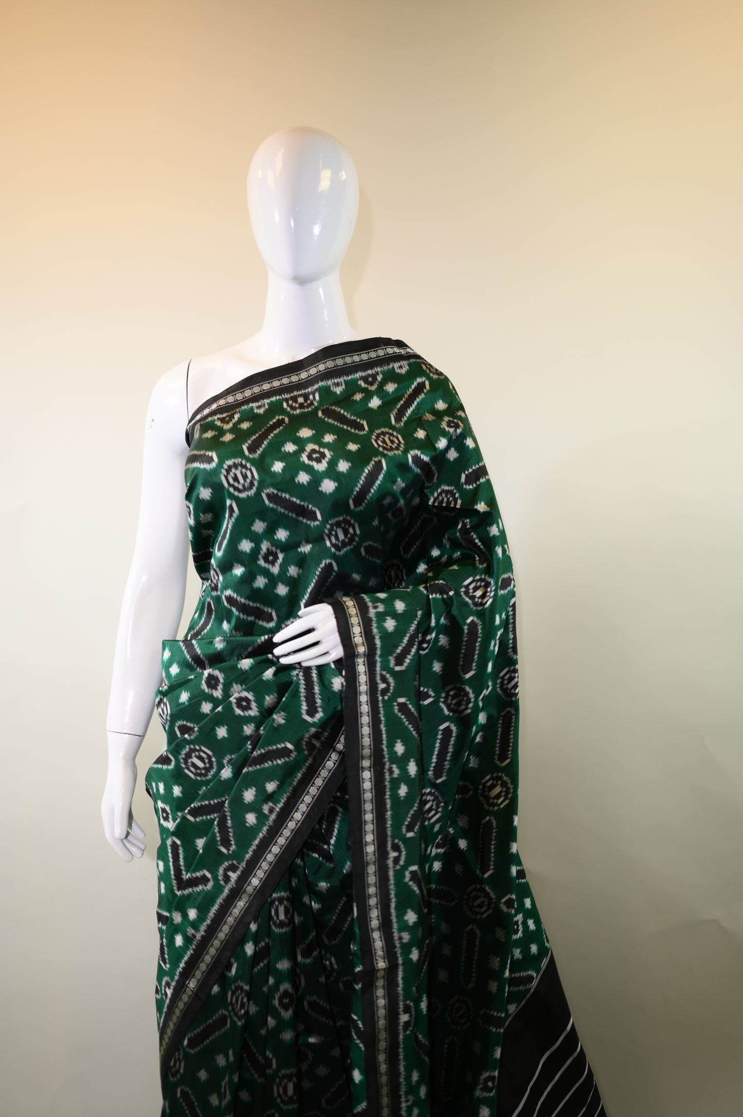 Emerald Green & Black Mulberry Silk Pochampally Ikat Saree