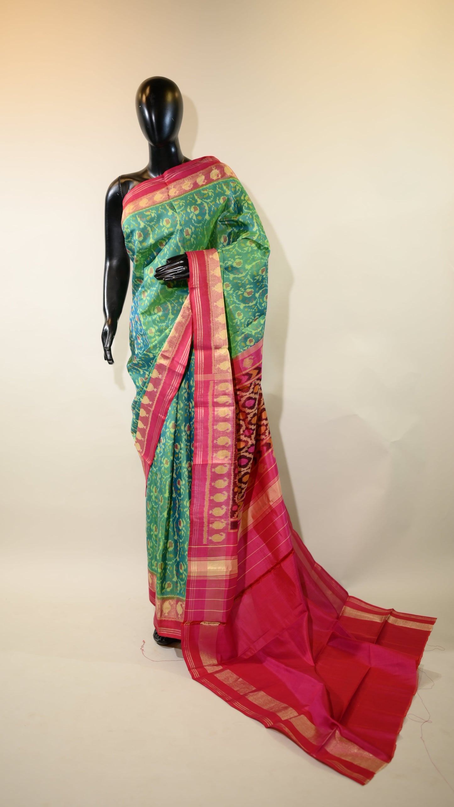 Dual tone green & Pink  Mulberry Silk Patola Ikat Saree