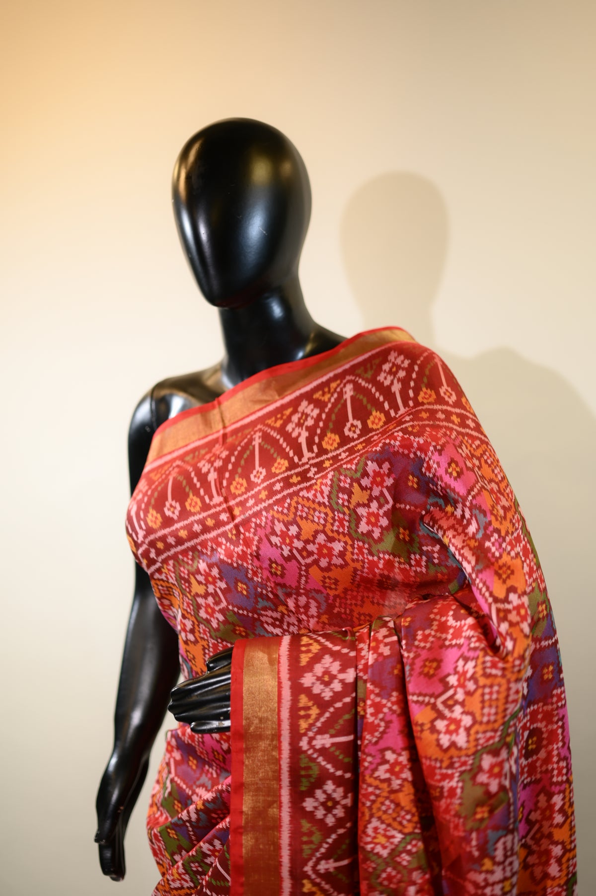 Miulticolour Floral Mulberry Silk Patola Ikat Saree