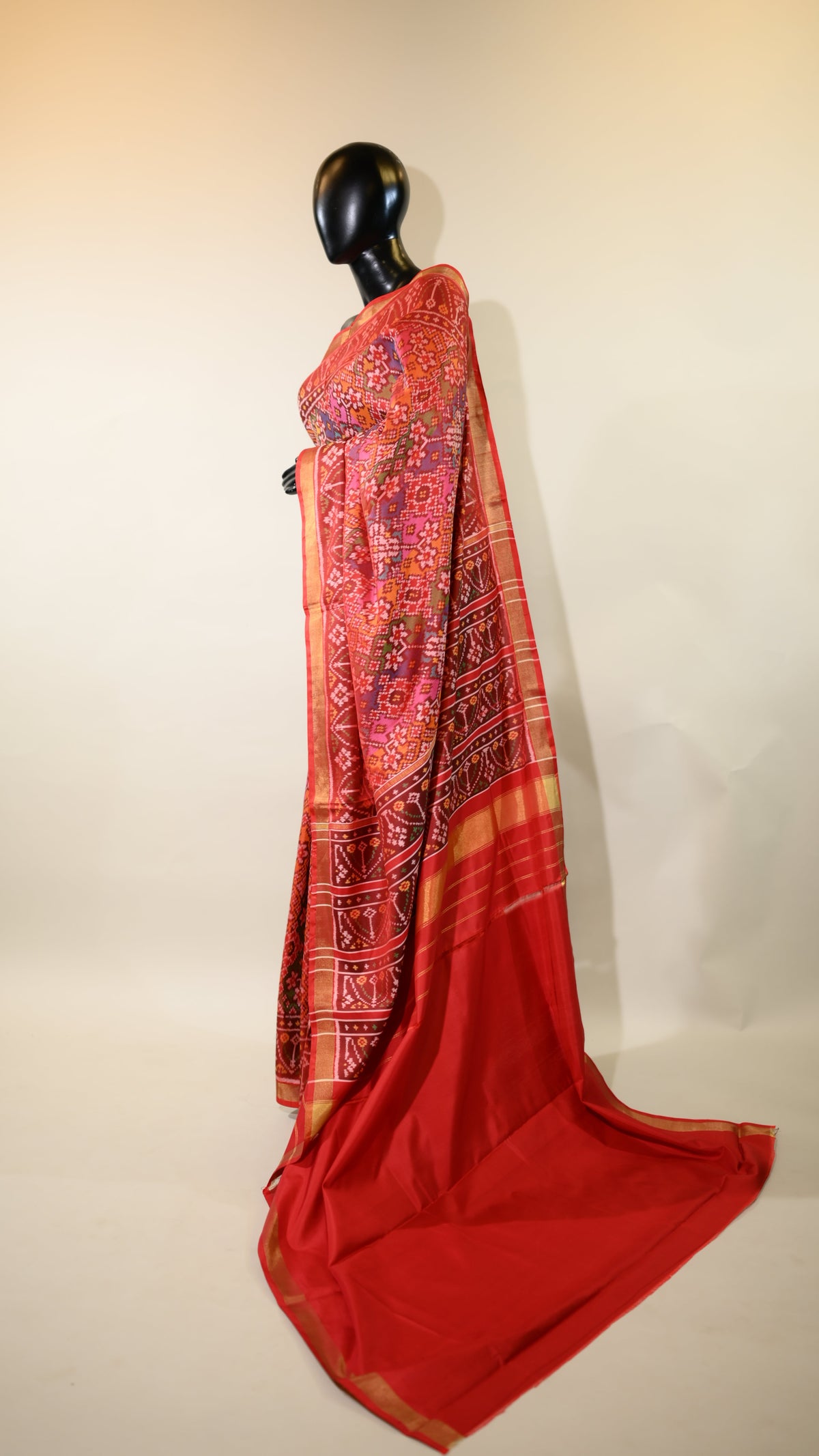 Miulticolour Floral Mulberry Silk Patola Ikat Saree