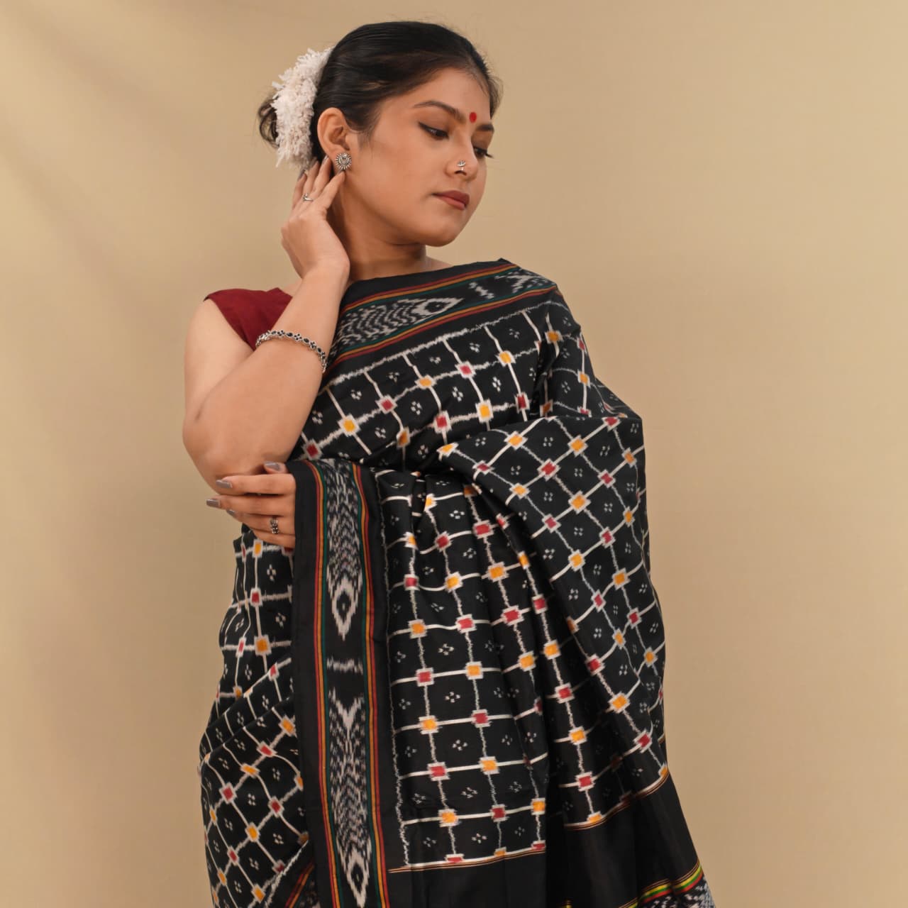Black Mulberry Silk Square Motif Pochampally Ikat Saree With Fish Border